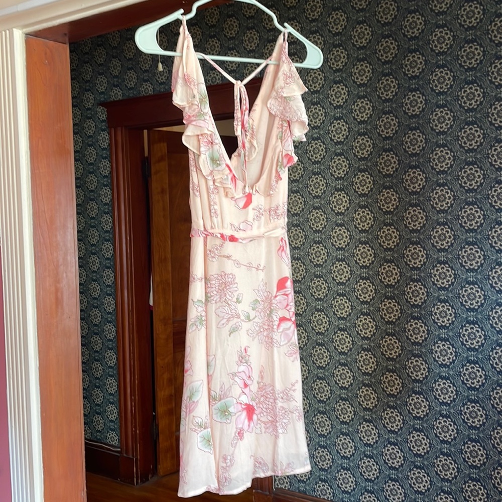 Gently used beautiful summer dress!